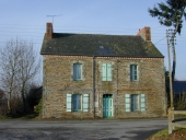 Maison, rue des Dolmens (Pipriac)