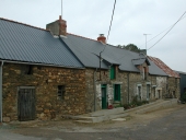 Alignement de maisons, le Tertre (La Chapelle-de-Brain)