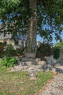 Croix de chemin, dite Croas ar Bec Houarn (Rospez)