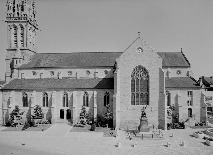 Eglise Paroissiale Saint-Pierre, Saint-Paul (Plémet)
