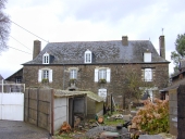 Presbytère paroissial, Bréhaugon (Pipriac)