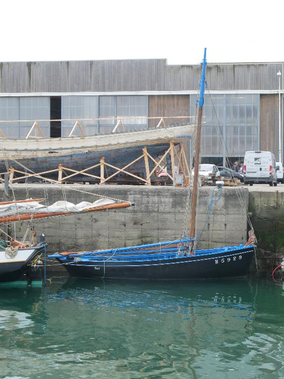 Bateau de pêche, coquillier, dit Bergère de Domrémy