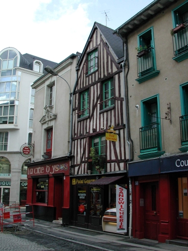 Maison de rapport, 33 rue Vasselot (Rennes)