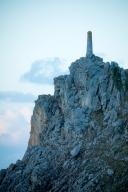 Alignement de deux amers, Pors théolen (Cléden-Cap-Sizun)