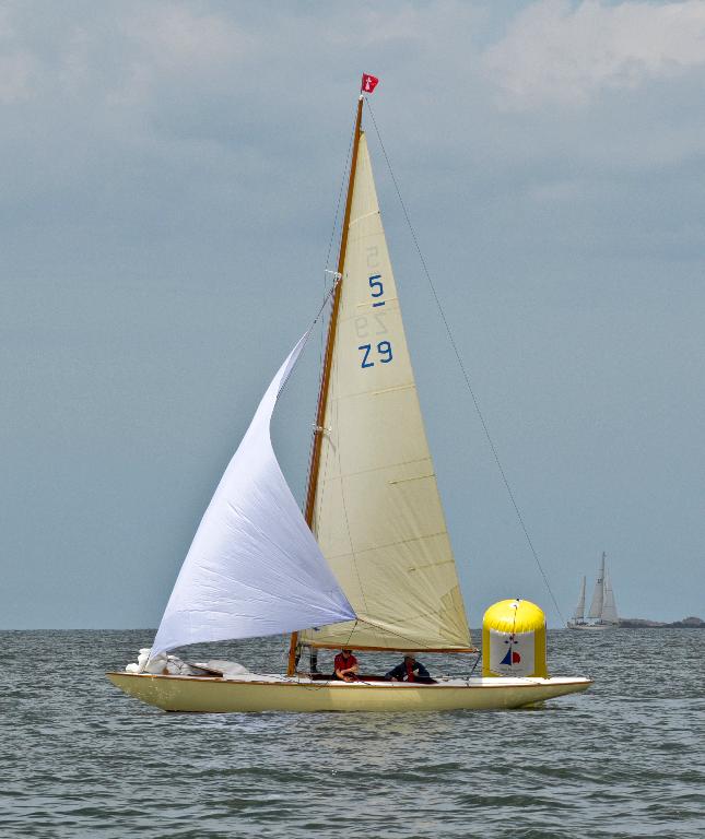 Bateau de compétition, voilier Hobby III