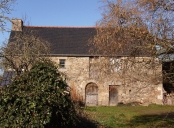 Les manoirs, les maisons, le presbytère, les fermes, les immeubles à logements et les logis sur la commune de Lancieux