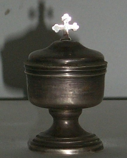 Ciboire des malades 1