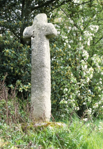 Croix monumentale, Saint-Mady (Clohars-Carnoët)