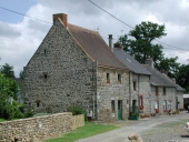 Alignement de maisons, la Madeleine (Combourg)