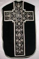 Ornement noir : chasuble, étole