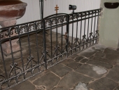 Clôture des fonts baptismaux