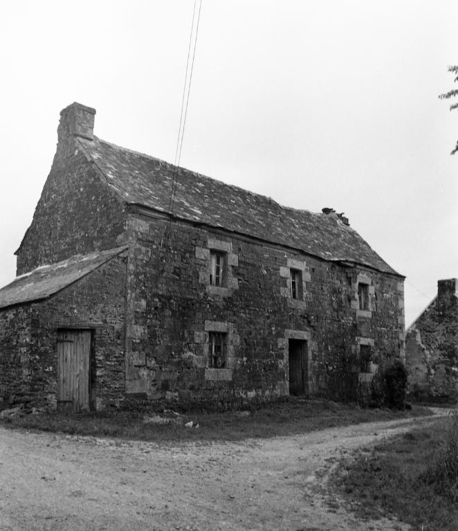 Les maisons et fermes de la commune de Collorec