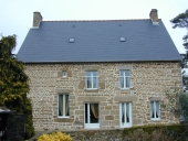 1er alignement de deux maisons, Loiron (Sens-de-Bretagne)