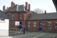 École communale des filles, rue Adrien Rebours (Ploubazlanec)