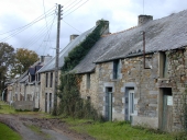 Alignement de logis, Noyal (Sixt-sur-Aff)