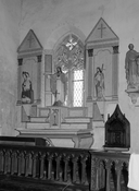 Autel, retable, tabernacle, gradins d'autel (2), (autel secondaire, autel tombeau, retable architecturé), église paroissiale Saint-Pierre, Saint-Paul (Malguénac)