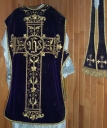 Ornement violet 2 : chasuble, étole, manipule