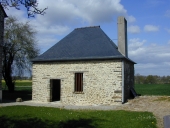 Maison de chapelain, l'Herière (Domalain)