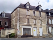 Maison, 1 place de la Poste (Maure-de-Bretagne fusionnée en Val d'Anast en 2017)
