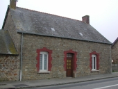1ère maison, D 463 (Moulins)