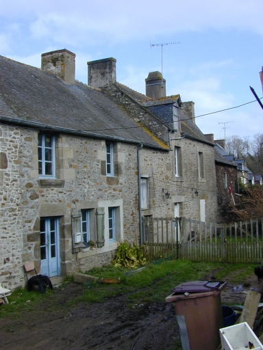 Alignement de maisons, la Jehannie (Pleurtuit)
