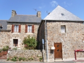 Maison, rue Saint-Yves (Pleubian)