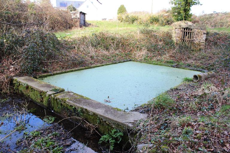 Lavoir, routoir, puits de Dossen Ruz, le Dernier Sou ; Runedern (Plouha)