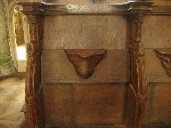 Cathédrale Saint-Tugdual : stalle 13