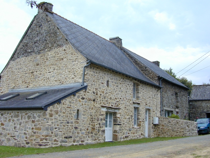 Alignement de deux fermes, l'Osier (Maxent)