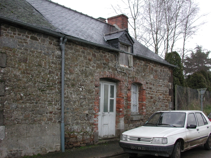 Maison, le Bourg (Lourmais)