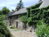Alignement de maisons, Cahan (Langon)