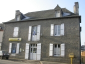 Poste, 51 rue Nationale (Saint-Domineuc)