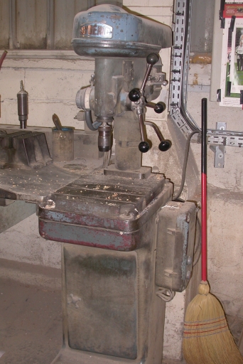 Machine à percer n° 2 (perceuse)