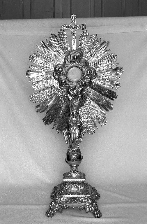 Ostensoir 2, église paroissiale Saint-Pierre (Plounévez-Lochrist)