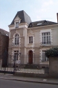 Maison, actuellement établissement administratif communal : Direction des Sports de la Ville de Rennes, 28 rue de Paris (Rennes)