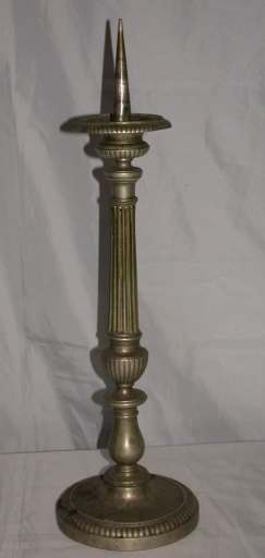 Paire de chandeliers d'acolyte