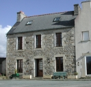 Ancien magasin de commerce, actuellement maison, 2 route d'Armor (Tréduder)