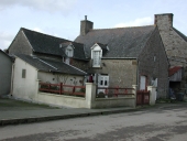 Maison, le Bourg (Lourmais)