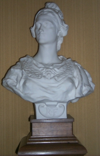 Buste : La République