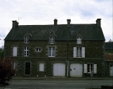 Maison d'artisan, 4, 6 rue du Commandant Lecossois (Baguer-Morvan)