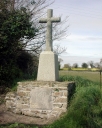 Croix de chemin, rue du Val, Maugis (Saint-Cast-le-Guildo)