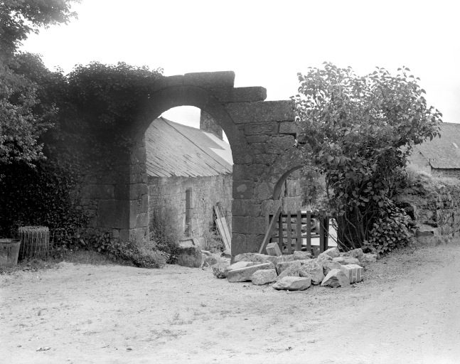 Ferme, Bois Garenne (Saint-Gilles-Pligeaux)