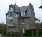 Maison, allée des Acacias, Sables-d'Or-les-Pins (Fréhel)