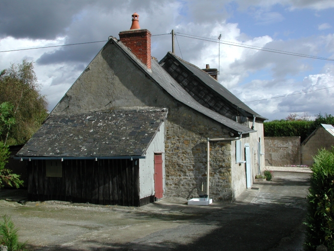 Ferme, actuellement maison, le Bas Gonnier (Gennes-sur-Seiche)
