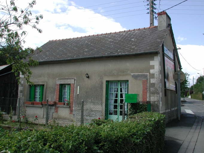 Ferme, 17 rue du Commerce (La Chapelle-Thouarault)