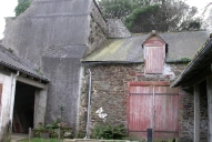 Four à chaux de la ville Friour, puis usine de chaussures (fabrique de sandalettes et brodequins), actuellement maison, rue du Four à chaux (Saint-Quay-Portrieux)