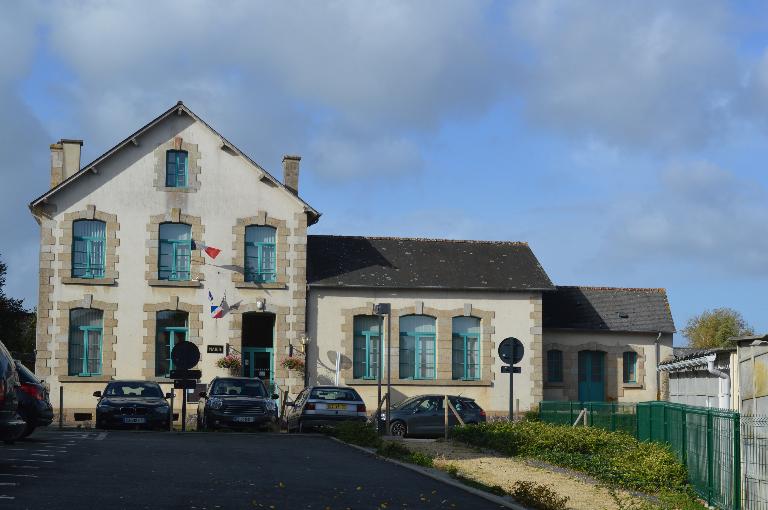 Mairie et école, actuellement mairie, 6 route de Talensac (Le Verger)