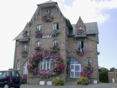 Maison de villégiature, puis mairie, place de la Mairie, Poul-Palud (Trégastel)