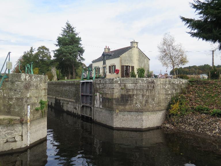 Canal du Blavet, les écluses