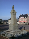 Monument aux morts, place de Montangué (Plurien)